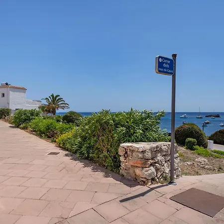 Acceso Directo Al Mar Por Rocas Y Muy Cerca De La Playa Апартаменты