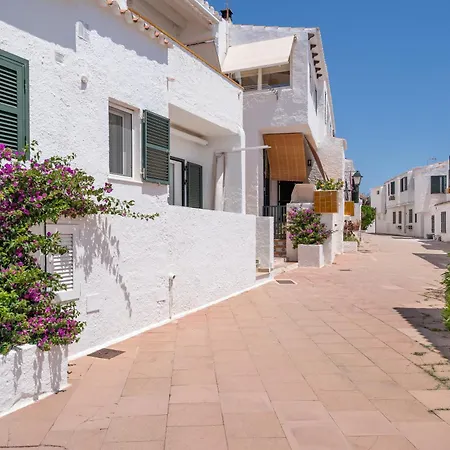 Acceso Directo Al Mar Por Rocas Y Muy Cerca De La Playa Апартаменты